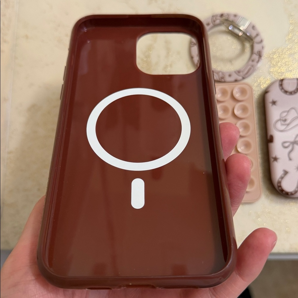 Velvet Caviar iPhone 13 Pro Max bundle - Picture 4 of 9